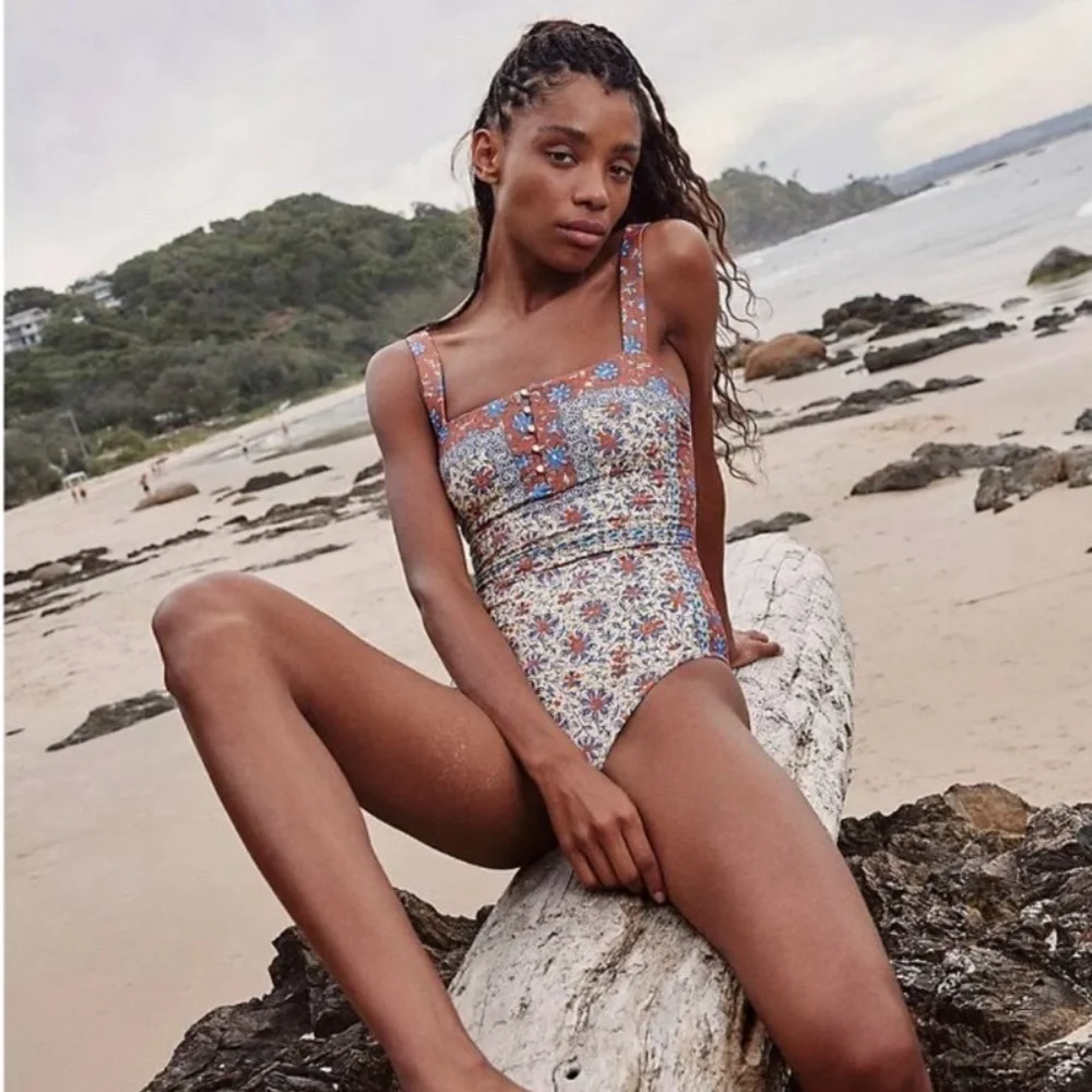 BOTEH Clementine Zoey Button Detail Multi Print One Piece Swimsuit SZ L - Picture 7 of 10